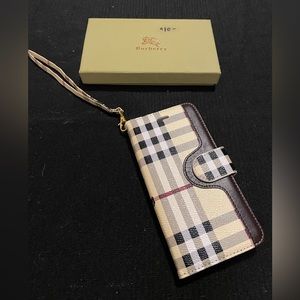 Burberry Samsung Galaxy 8 Plus Phone Case in Box